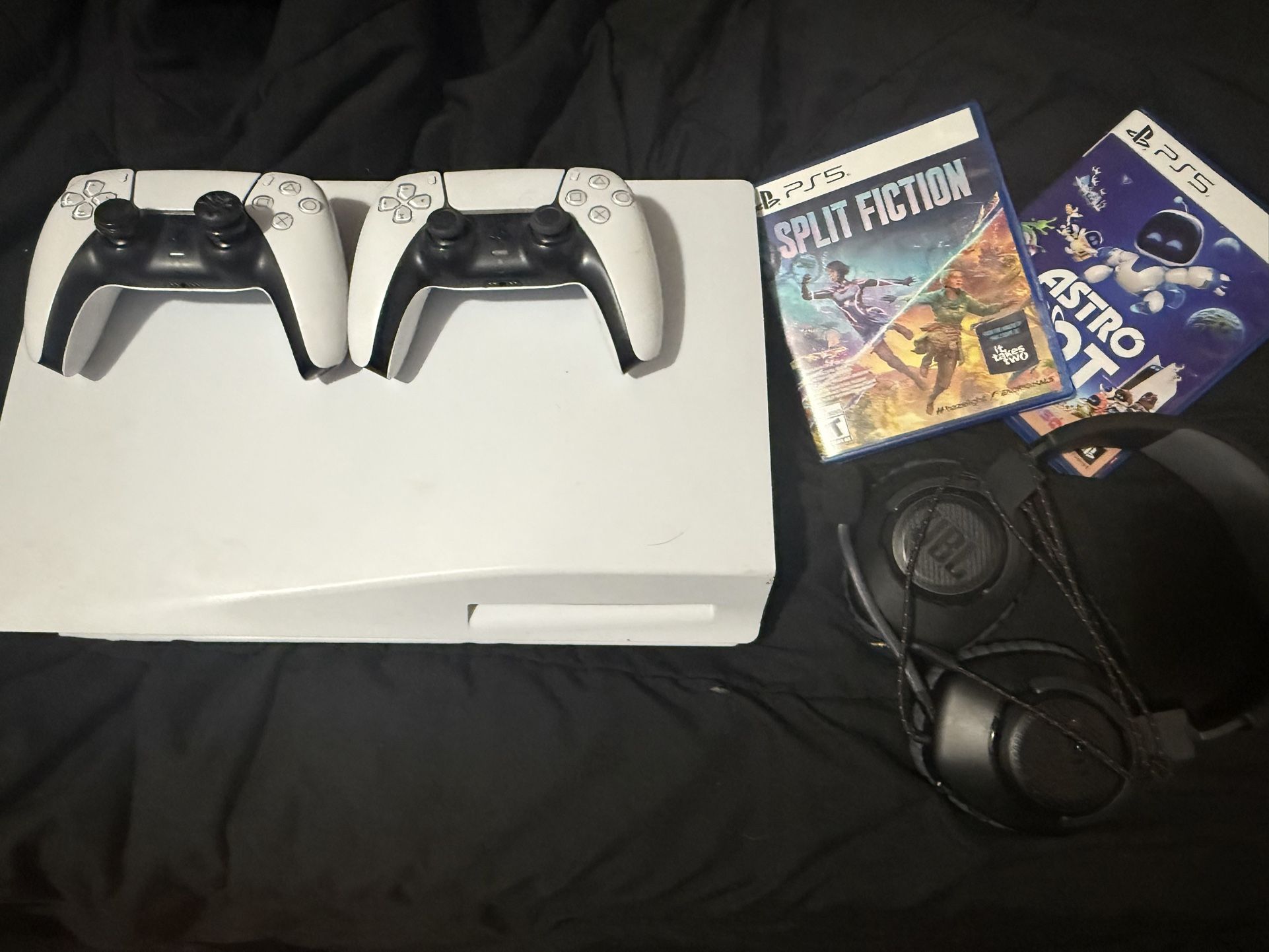 PS5 w/ Controllers, Games JBL Headset