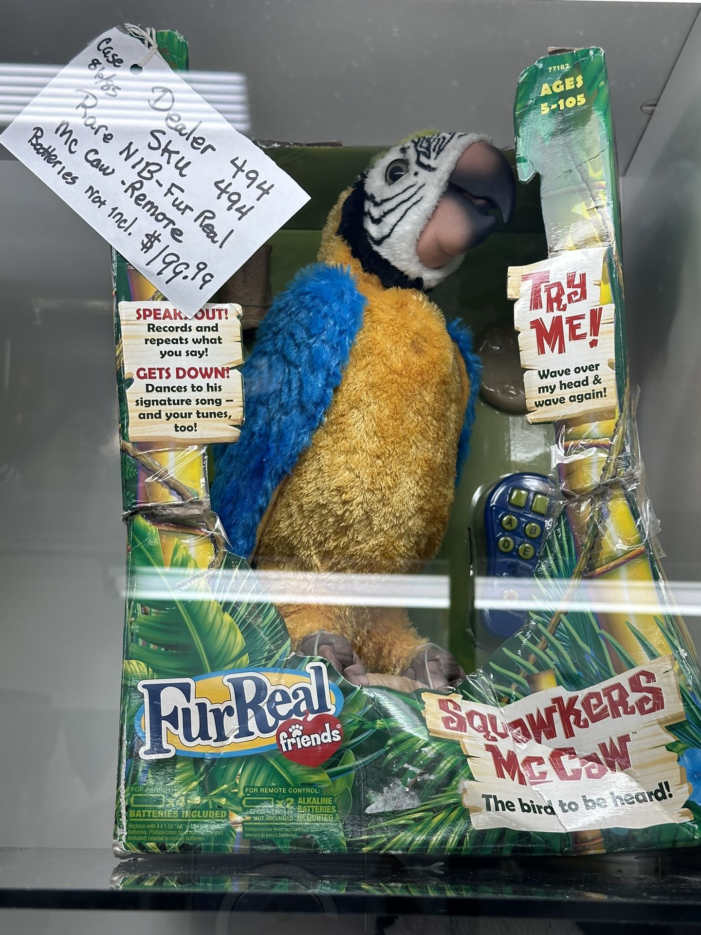 RARE FurReal Friends Squawkers McCaw 16" Remote Controlled Interactive Parrot -$199.99  Located In Case 86