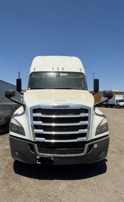 2020 frightliner cascadia