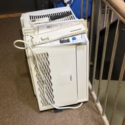 TOSOT 12000 BTU AIR CONDITIONER