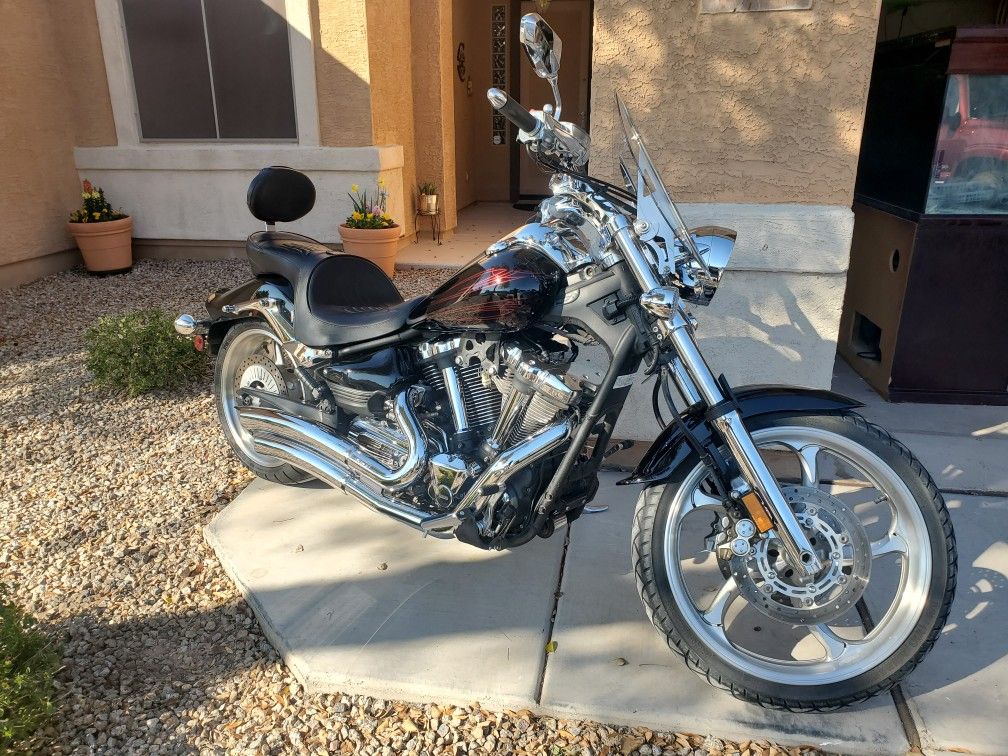 2009 Yamaha Raider