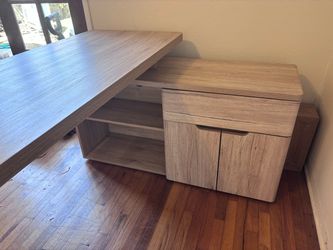 FREE Small L shape Desk
