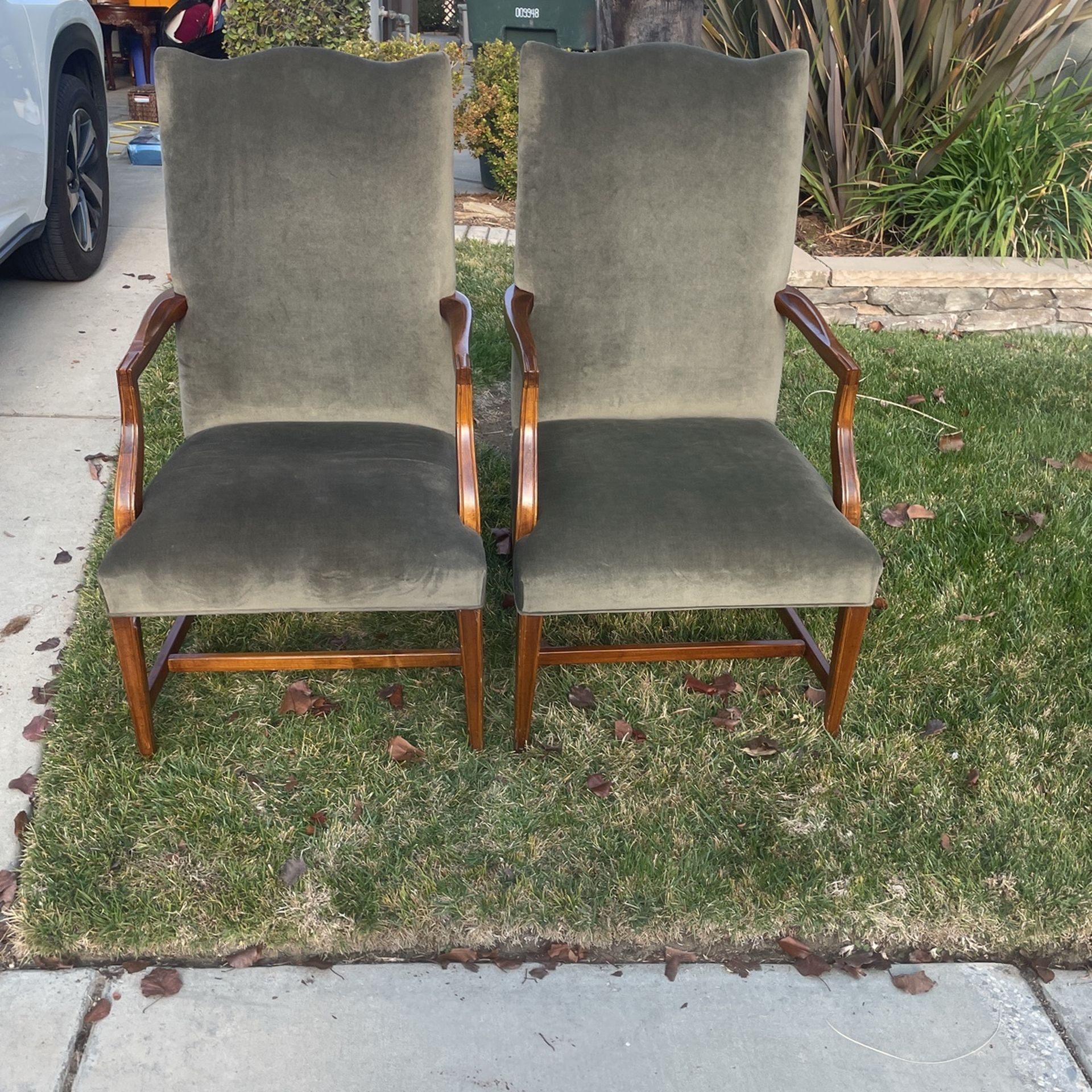 Ethan Allen Martha Washington Line Arm Chairs
