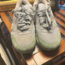 Nike  AIR MAX 1 'GREY MINT' -  size 7.5