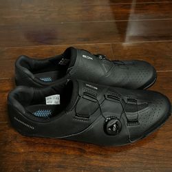 Men’s Shimano Cycling Shoe 10.5 Wide (45 E) $100 OBO 