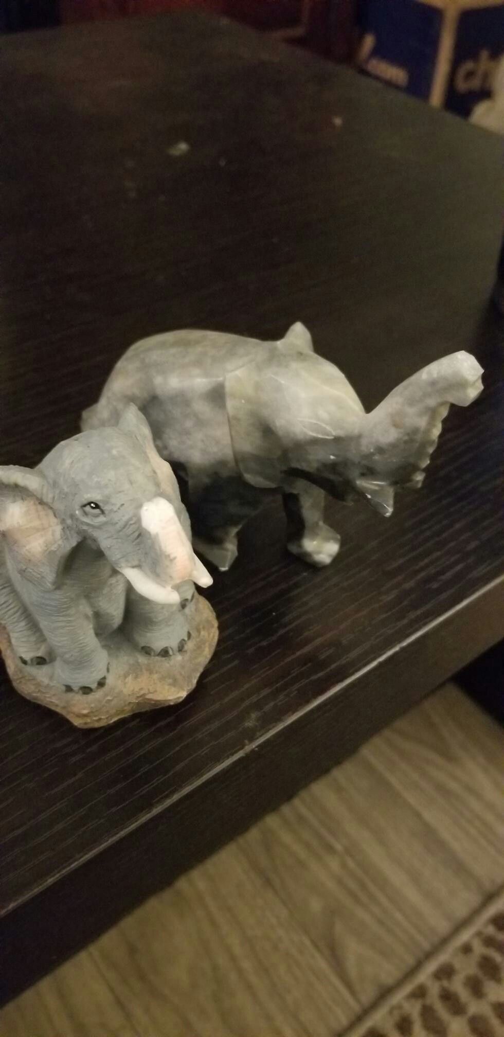 Elephant niknaks