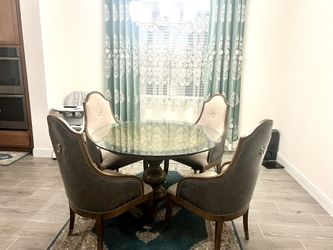 Table With 4 Chairs