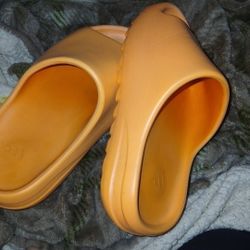 Real Adidas Yezzys Slides