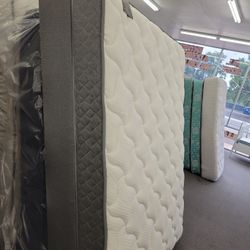 🔥🔥QUEEN SIZES MATTRESS SET 🔥 DELIVERY AVAILABLE FOR $40🔥