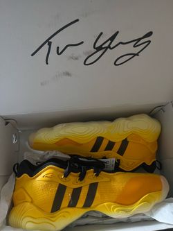 Trae young Adidas size 11