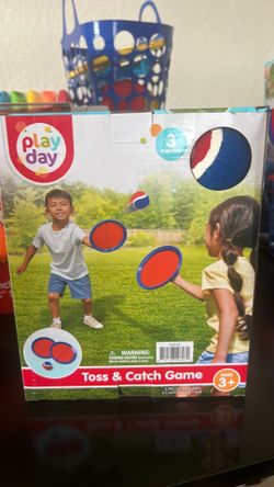 Play Day Toss & Catch Game, Red & Blue - 2 Discs & 1 Ball, Children Ages 3+