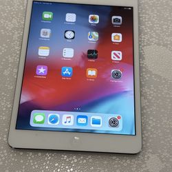 Apple iPad   2.  Generation.   Sim Card.  