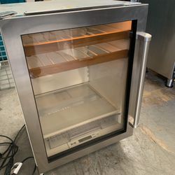 Sub-Zero Wine And Beverage Cooler 