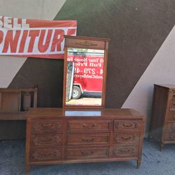 Adjustable Queen or Full Bedroom By Bassett Furniture For Sale 