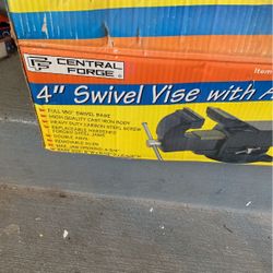 4 Inch Swivel Vise With Anvil 