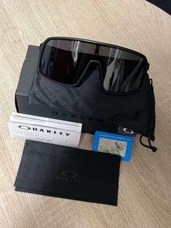 Brand New Oakley Sutro Sunglasses