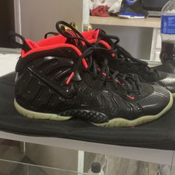 Yeezy Foams 7y