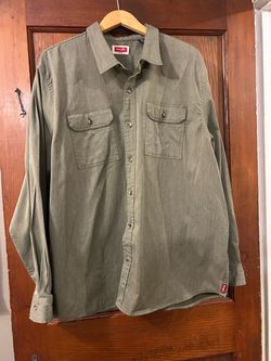 Wrangler: Men's Long Sleeved Button-Down Shirt Size 2XL