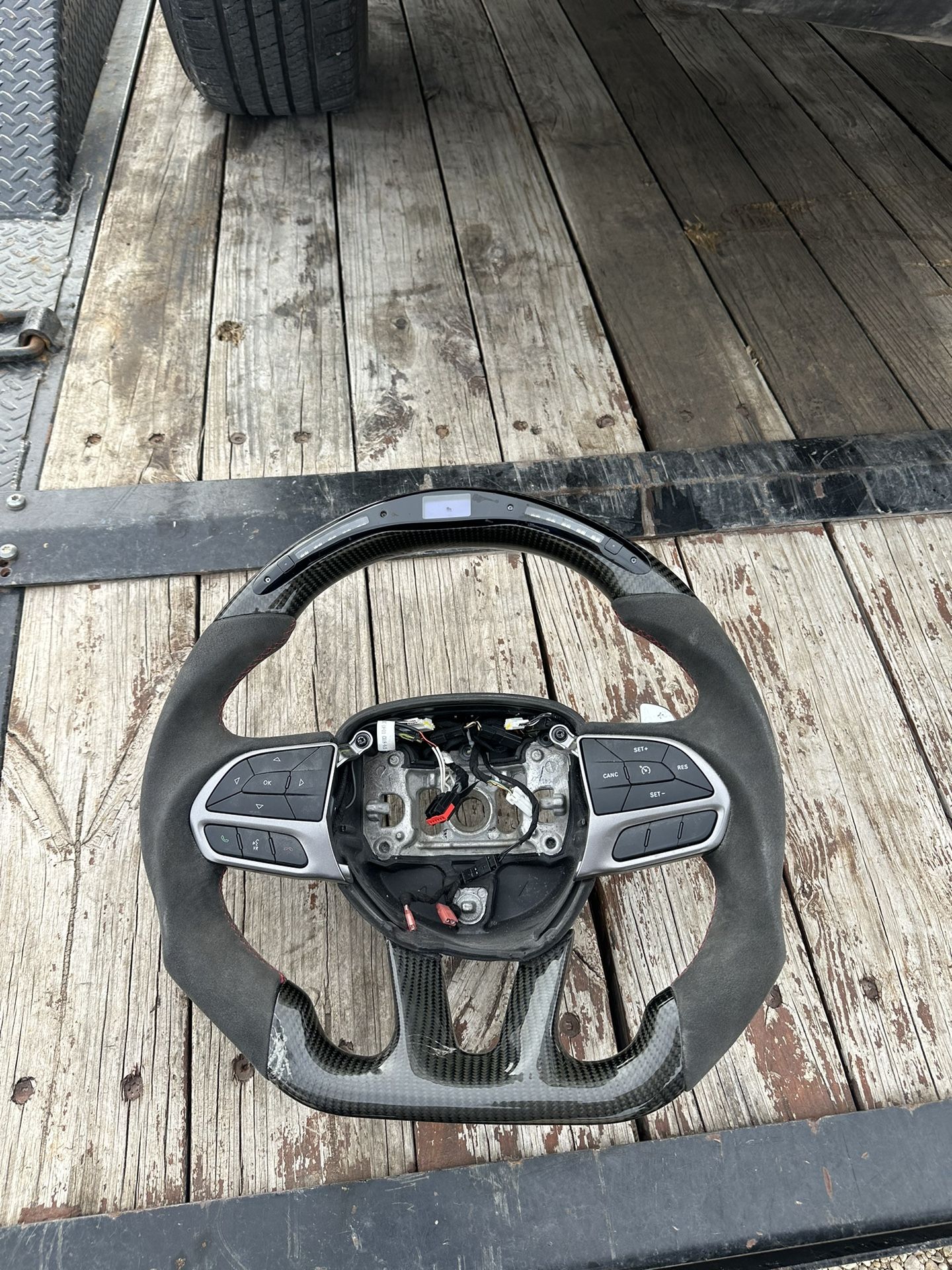 srt steering wheel