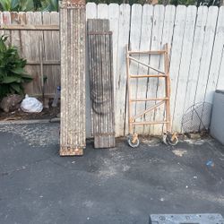 Scaffolding And Expanding Planks On Casters 