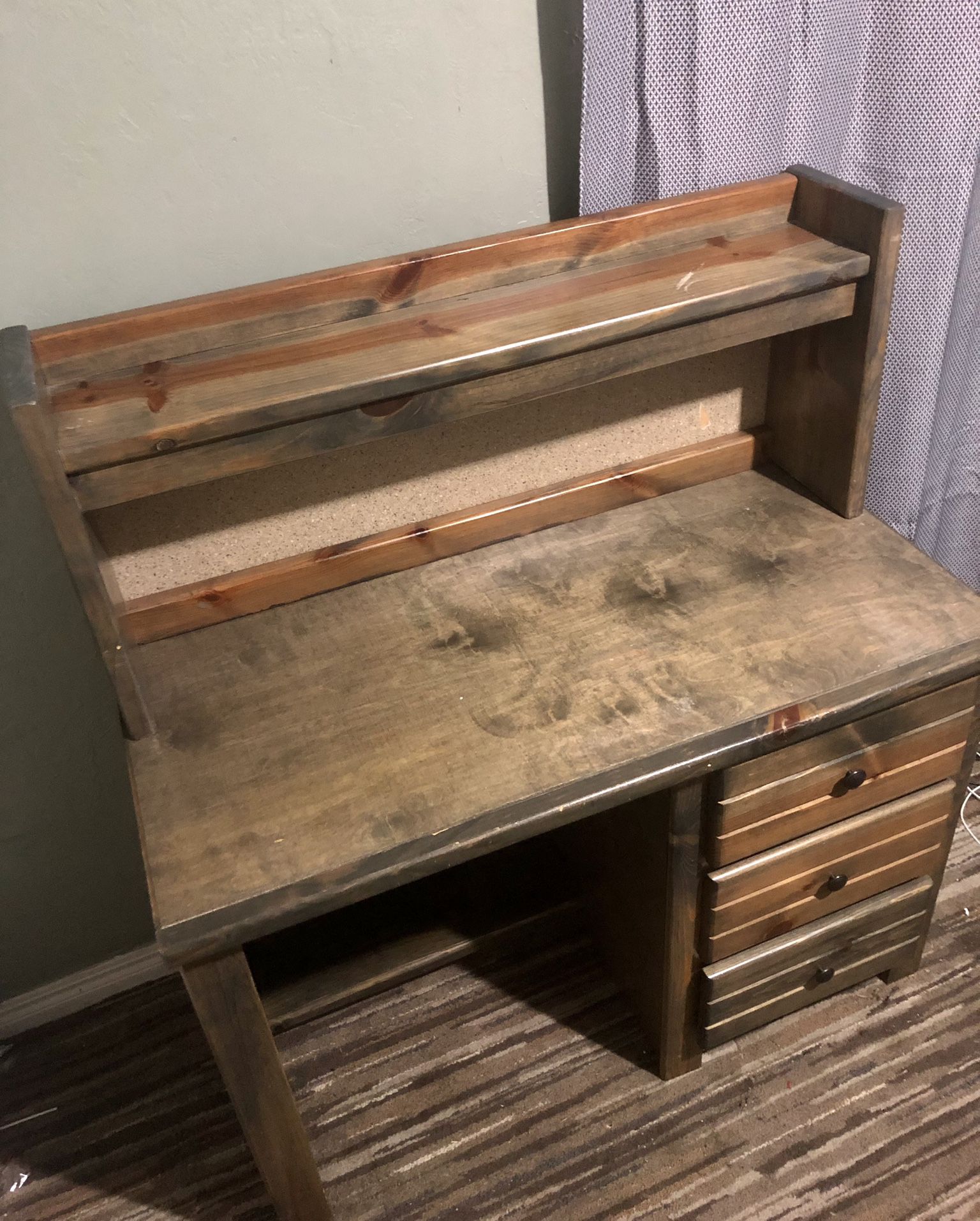 Beautiful Wood Desk In (Good Shape)