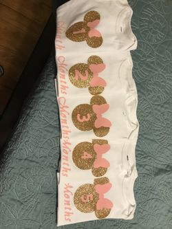 Minnie Mouse ser of onesies