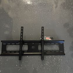 TV wall mount