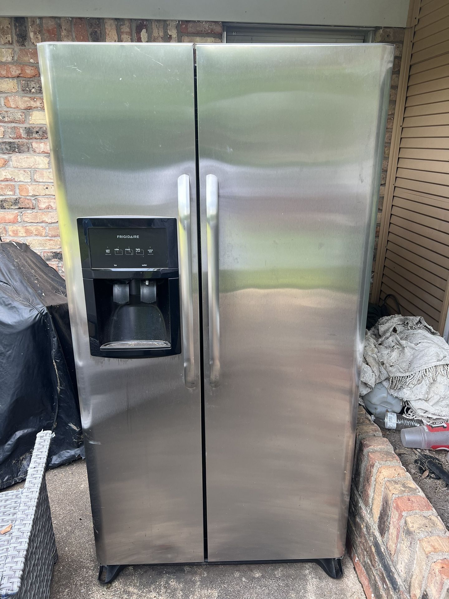 Side By Side Refrigerator