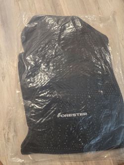 Black floor mat for subaru forester