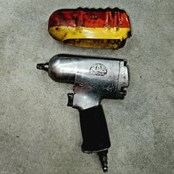 Mac Tools 3/8" Drive Air Impact Wrench, Item Is In Good Used Condition, Works Great
