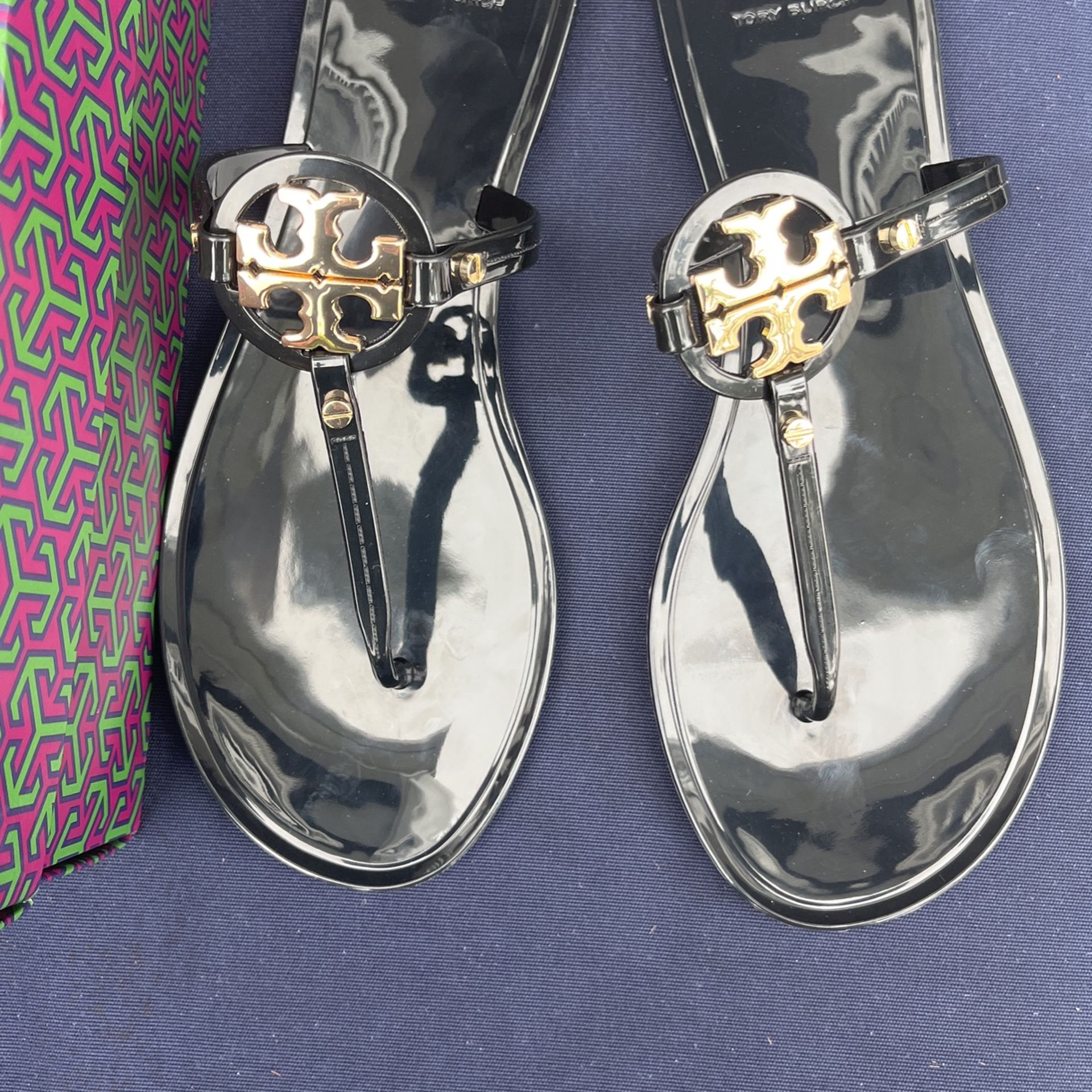 Tory Burch Mini Miller Flat Thong Size 9