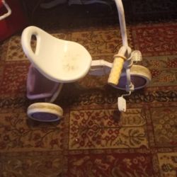 A Three-wheel Tricycle