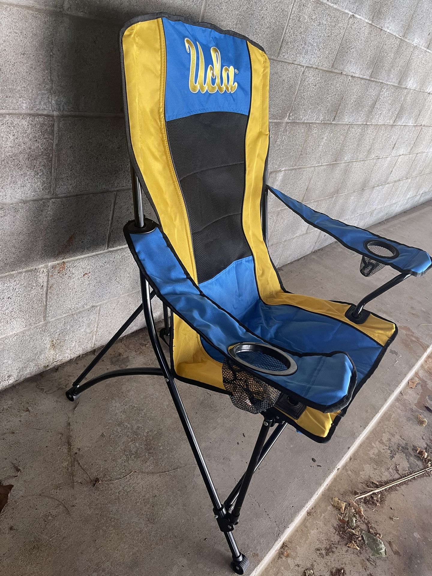 REDUCED… UCLA BRUINS Folding Chair Game Chair