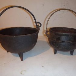 2 Antique Cast Iron Pot Cauldrons Vintage