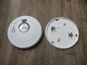 First Alert Smoke & Carbon Monoxide Alarm For Sale (10 Years)