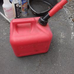 Gas can 
