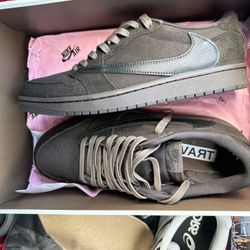 Travis Scott, Velvet brown