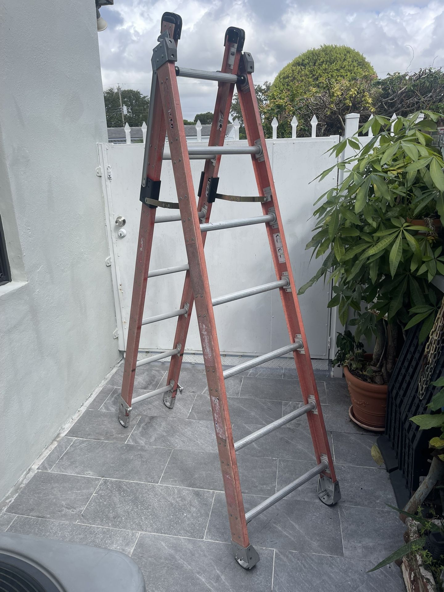 Ladder Werner Conversion 6/12ft Fiberglass Aluminum 375lb Capacity