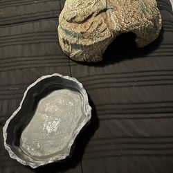 Reptile Accessories Water Bowl And Hideout 