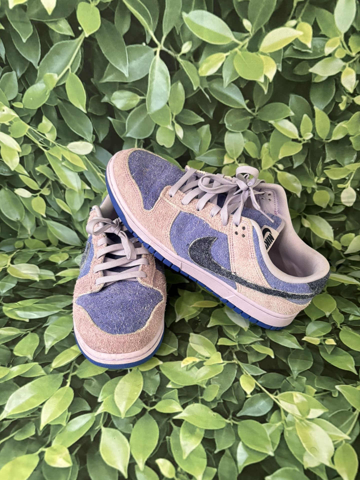 Women Nike Size 10.5
