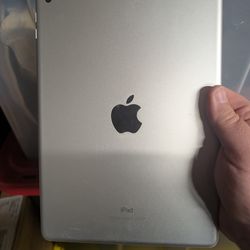 Apple iPad Model A1822 Local Pick Up Only No Trades