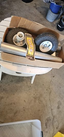 Pontoon Boat
