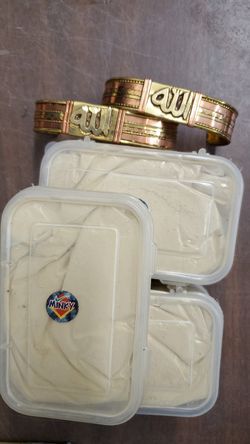 5 boxes of face mask, for smooth skin, and 2 pcs of 7 metal wrist bracelet for arthritis and general helth