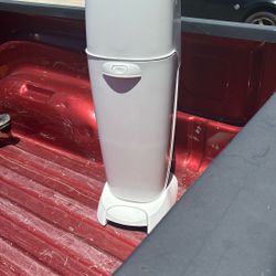 Genie Diaper Collector Bin