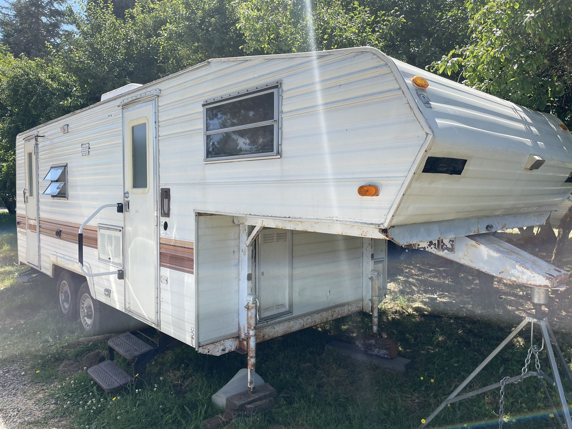 1986 Travel Trailer