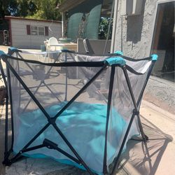 Play pen