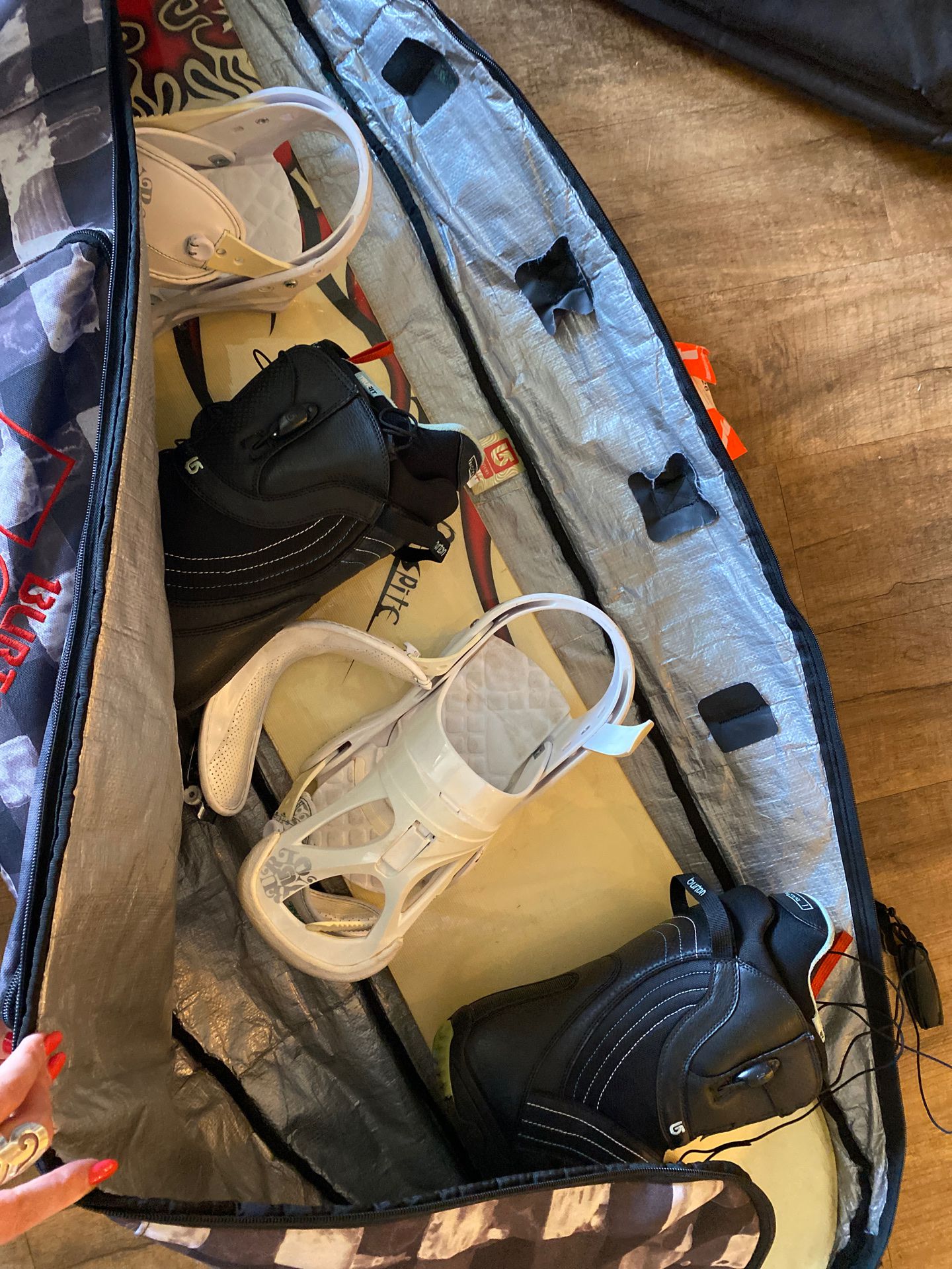 Women’s snowboard kit - boots, bindings, helmet, bag