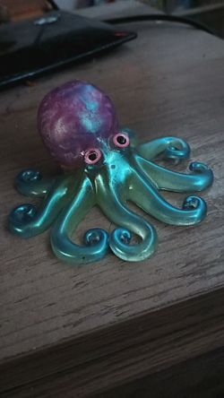 Small handmade resin octopus statue