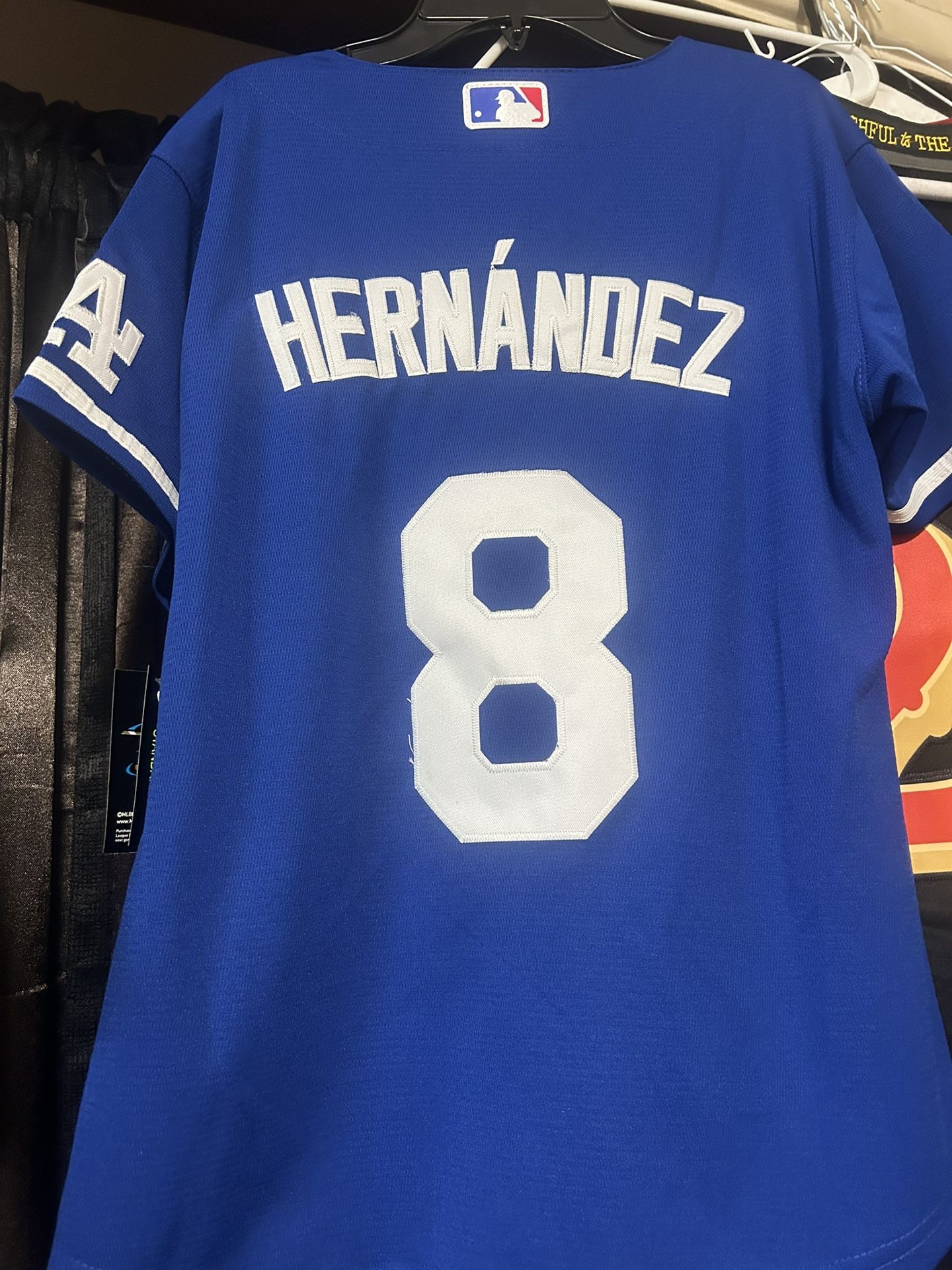 Dodger Kike Hernandez Women's Large