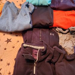 Under Armour Sweatshirts L And M 